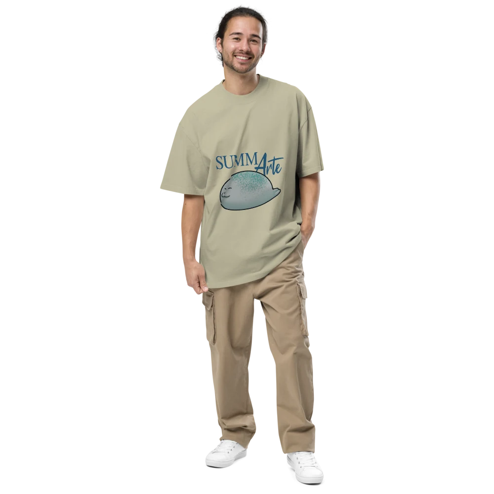 Modelo con sudadera azul marino de SummArte
